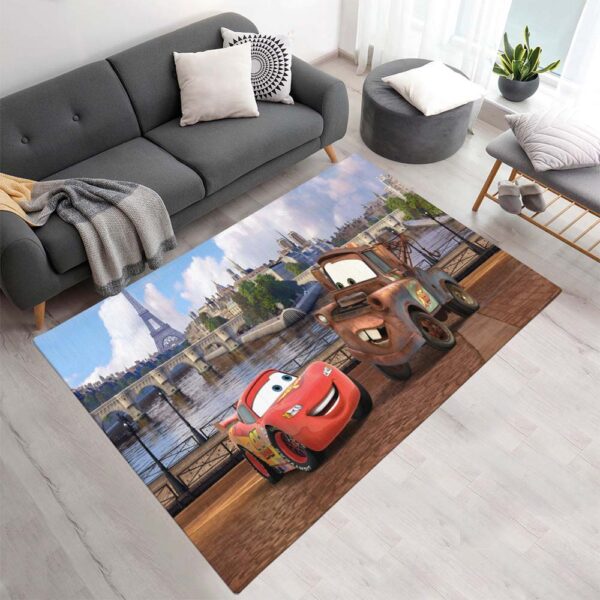 Tapis Cars – Flash McQueen et Martin à Paris